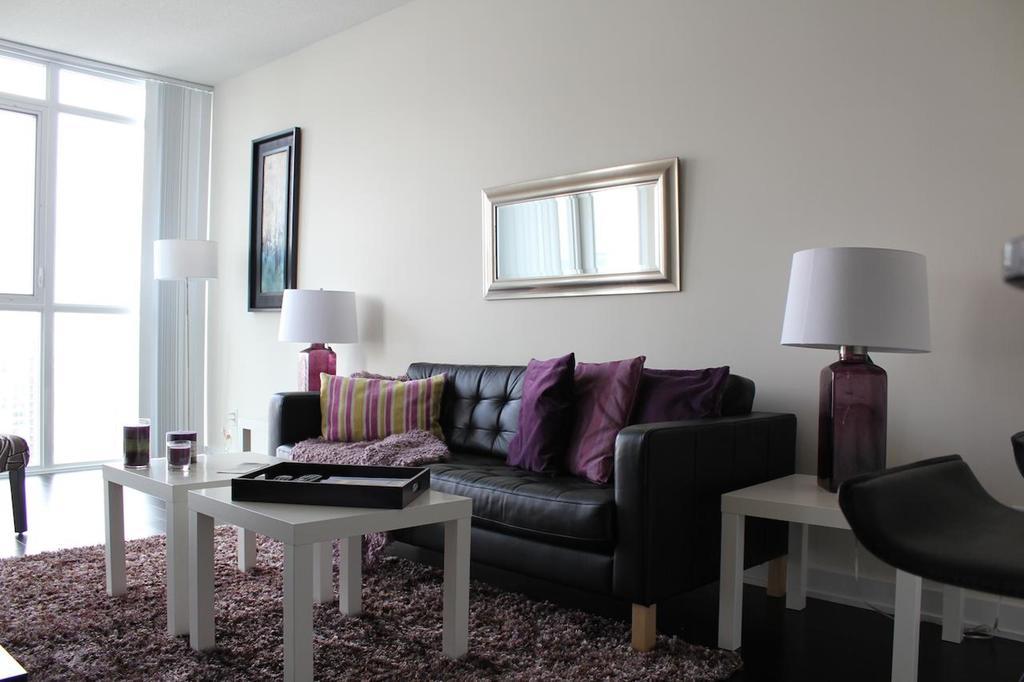 Accurate Plus Furnished Apartment- Brickstone Mews ミシサガ 部屋 写真